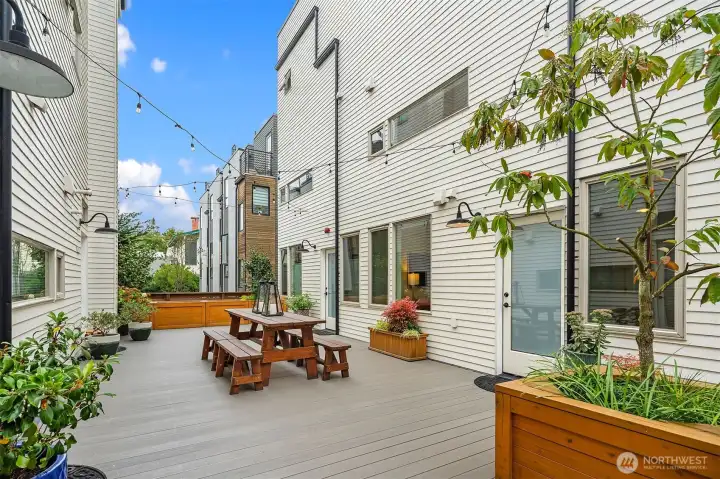 Courtyard - 1st Floor