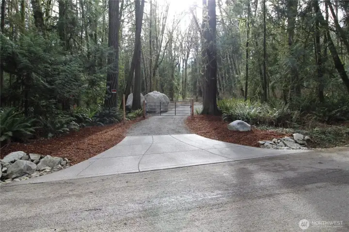 Beautifully prepped entry.