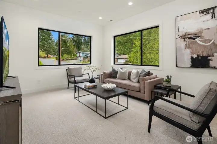 Flexible upper-level bonus space