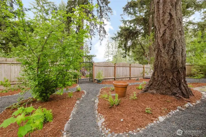 A true woodland retreat perfect for full-time living.
