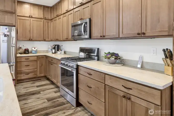 stainless steel appliance stay with home