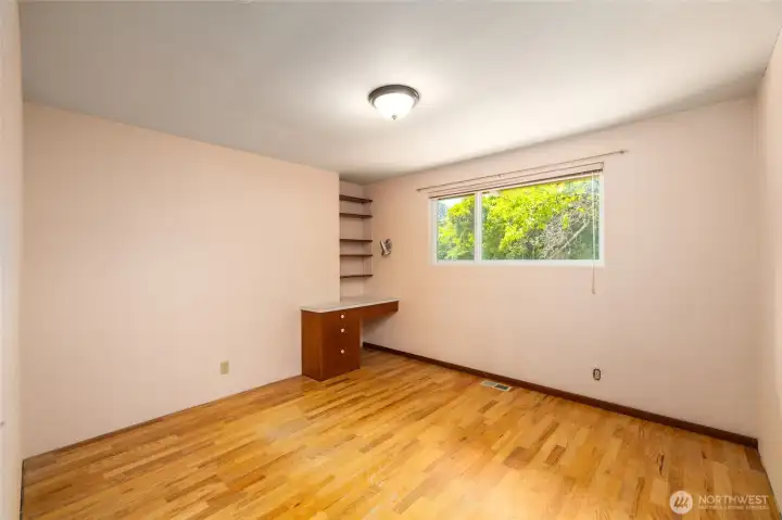 Hall bedroom #1