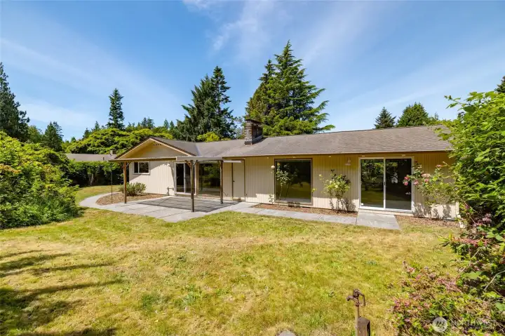 A view of the back of the home.