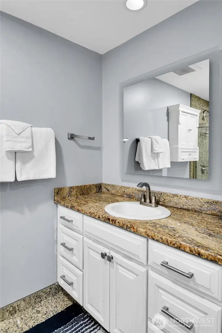 Main bathroom Main bathroom