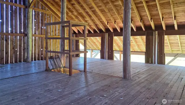 Loft Barn
