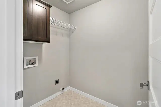 Home is under construction.  Photos are of a previously bult home in a different community with similar finishes.  Builder reserves the right to make changes to plans & specifications without notice.  Features vary by plan.  Buyer to verify square footage.