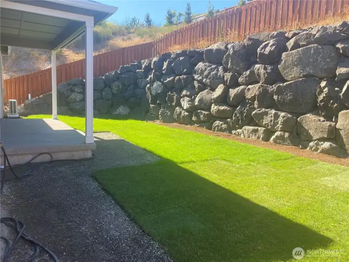 2532 Acer Loop SE ~ Ready Now