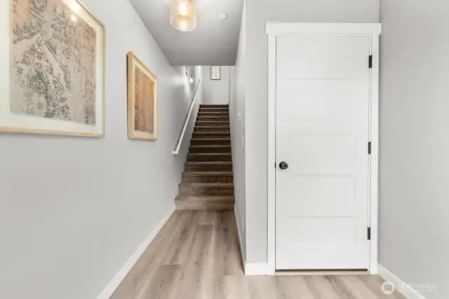 Photographs are for illustrative purposes only. Features, finishes, interior/exterior colors, landscaping and floorplan shown may vary from actual homes built.