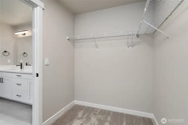 Photos are of a home in a different community and are for illustration purposes only to reflect typical finishes.  May depict seller enhancements.  Colors and options may vary.