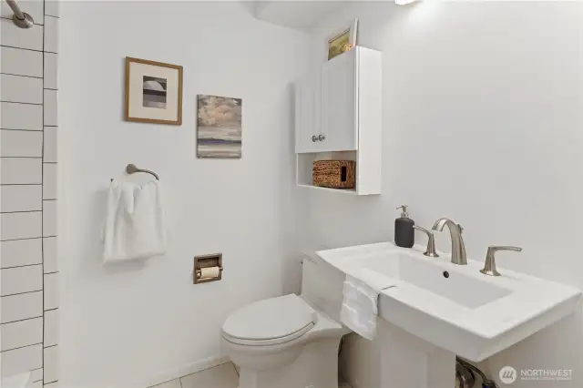 Updated 2nd bath for guests and 2nd bedroom use