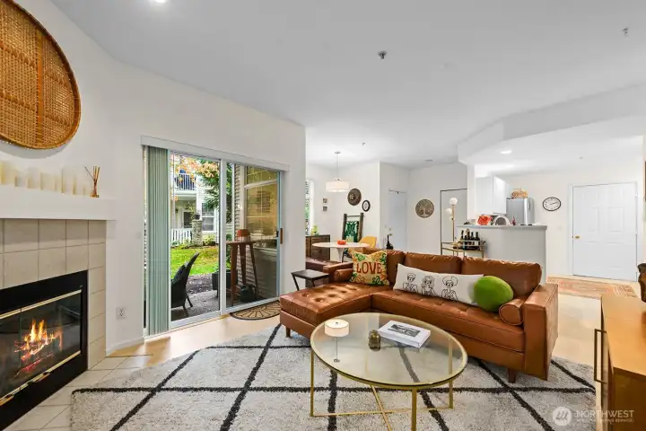 Formal entry with ceramic tile floor & generous coat closet. Open floor plan with formal dining, open living room and kitchen. High ceilings, hardwoods, light, bright and fresh.