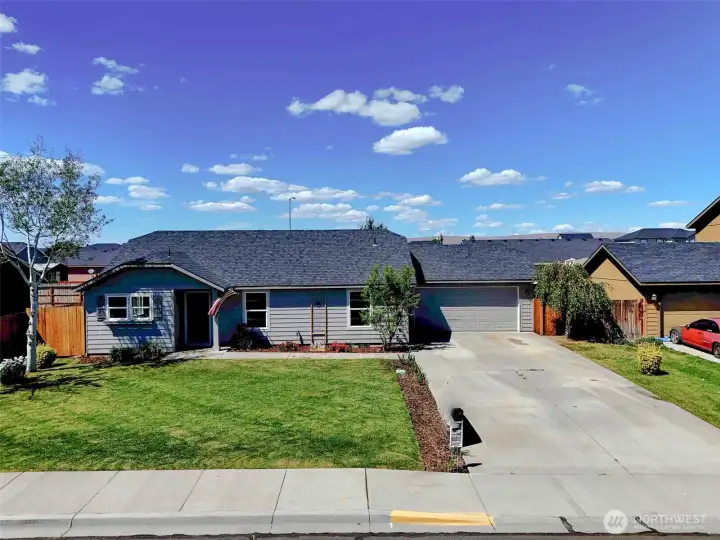 Updated one-level living in great neighborhood Updated one-level living in great neighborhood