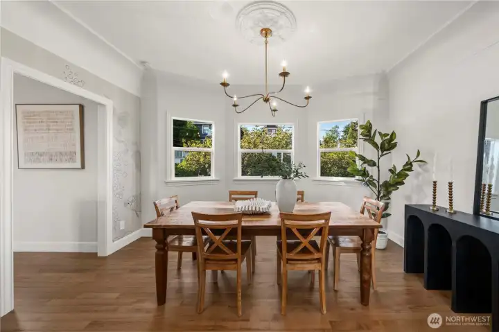 Large dining room, perfect for hosting!