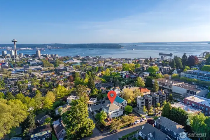 Prime Queen Anne location!