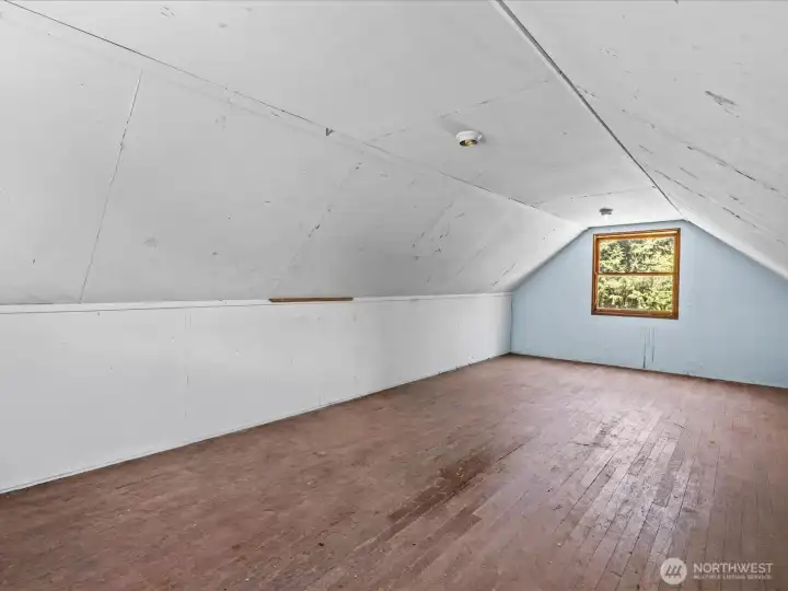 Loft room above garage Loft room above garage