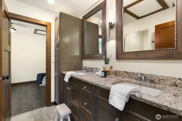 Jack and Jill Bathroom Connecting Bedrooms 2 & 3