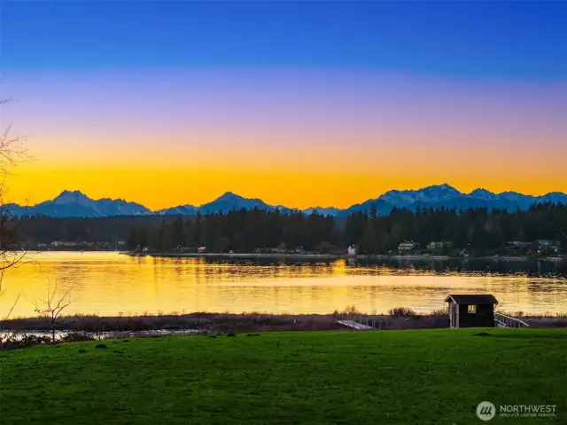 Unreal, breathtaking views of the Olympic Mountain range.