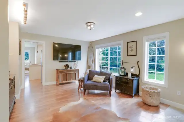 dining area or extended living room space
