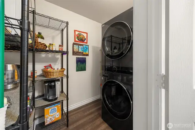 Walk in pantry with washer and dryer