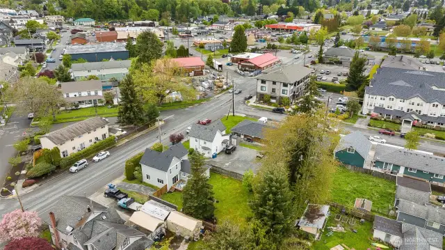 Close to Restaurants