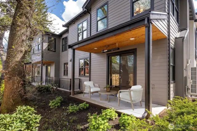 Checkout the built-in heaters on the patio