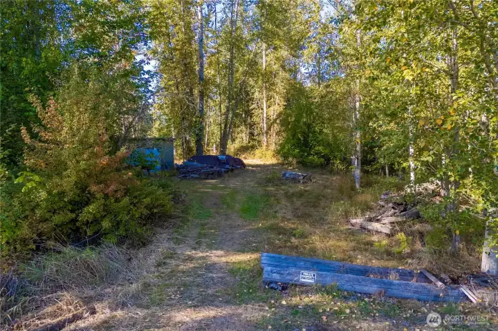 Properties access from the 398th, a private driveway.