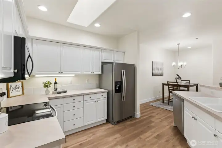 Brand new, unused stainless steel appliances!