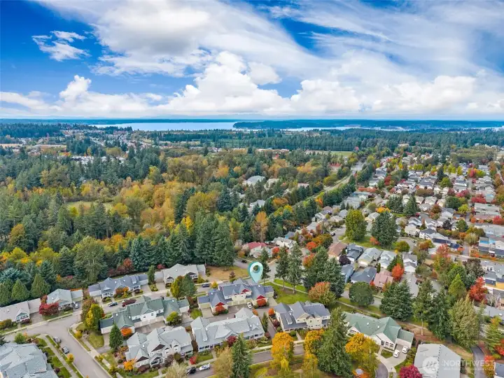 Located a couple blocks from Clocktower Park with events, farmers market, movies and concert events.