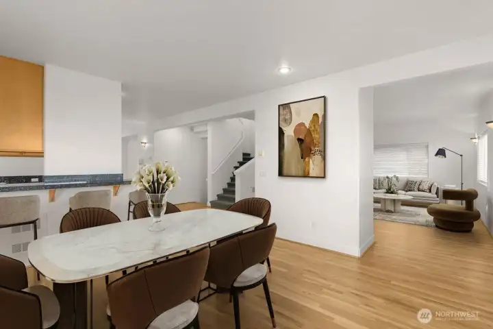 Spacious Dinin-Living integration