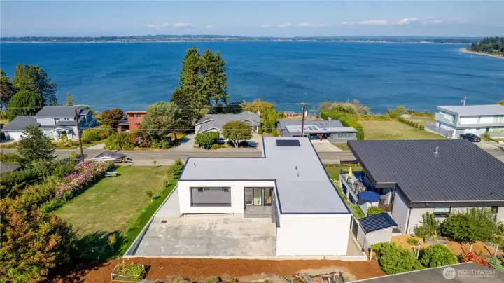 Soak in sweeping views of Birch Bay & the Canadian mountains