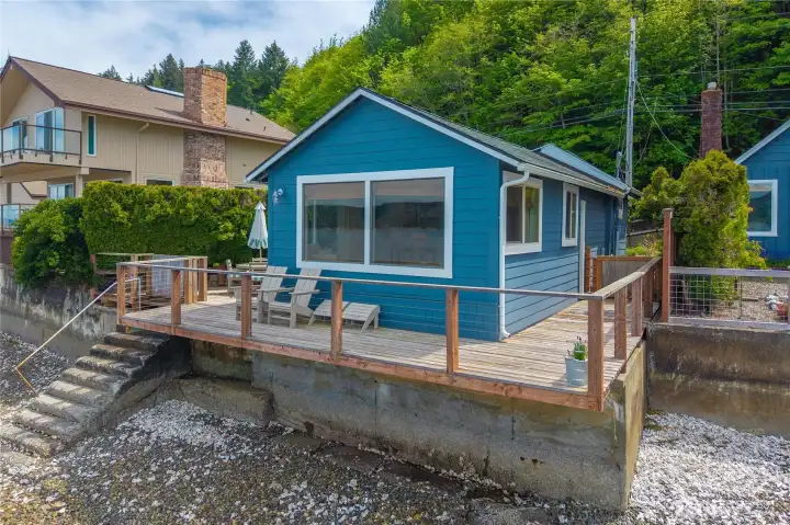 Currently used as an incoming producing rental- short term in summer and long term in winter.