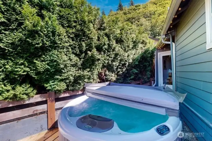 Cottage hottub