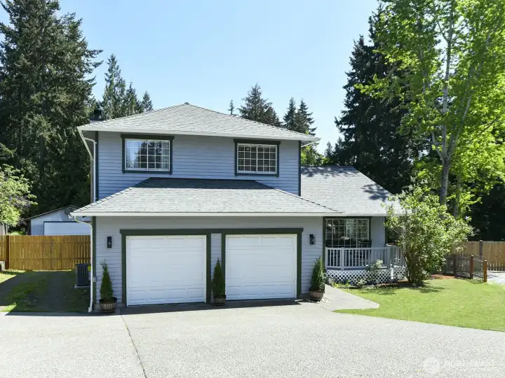 Welcome home! Beautiful, well kept, and lots of parking here.