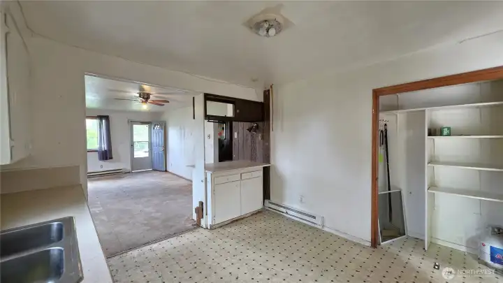 Pantry and peninsula add lots of storage space in the kitchen