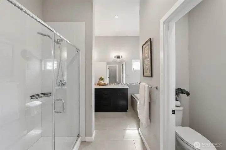 Luxurious Primary Bath