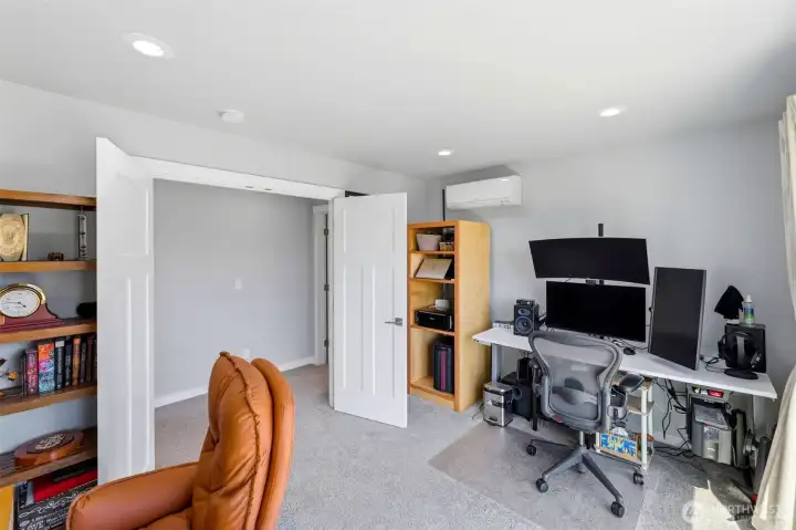 Office/Den with slider to upper balcony and water views Office/Den with slider to upper balcony and water views