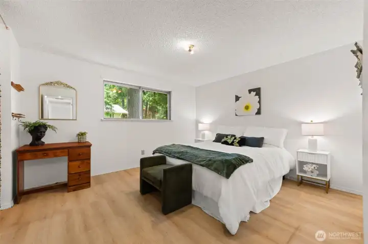 Primary suite