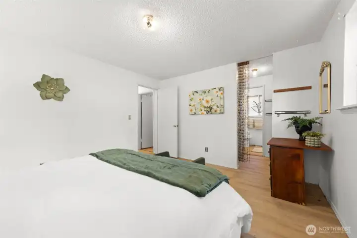 Primary suite