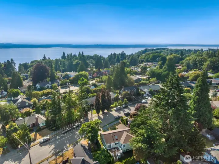 Looking NW towards the Bluff and Discovery Park. The south entrance to Disco is just ONE block away!!