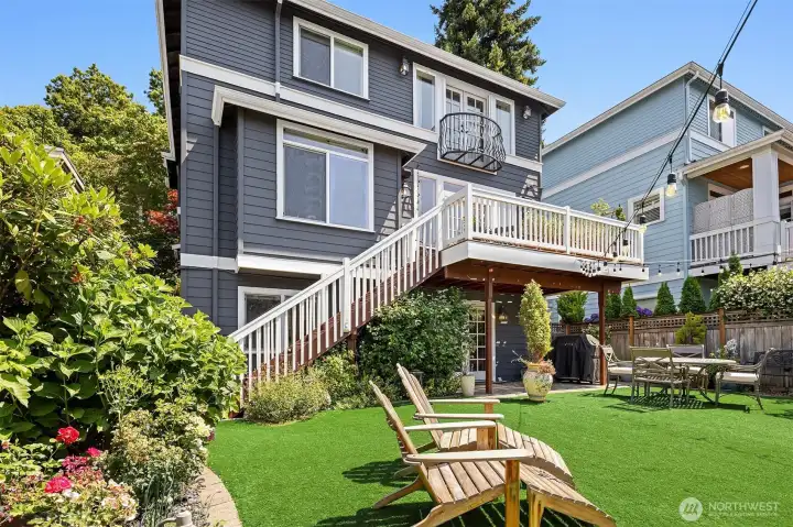 Private yard. Perfect for entertaining. Private yard. Perfect for entertaining.