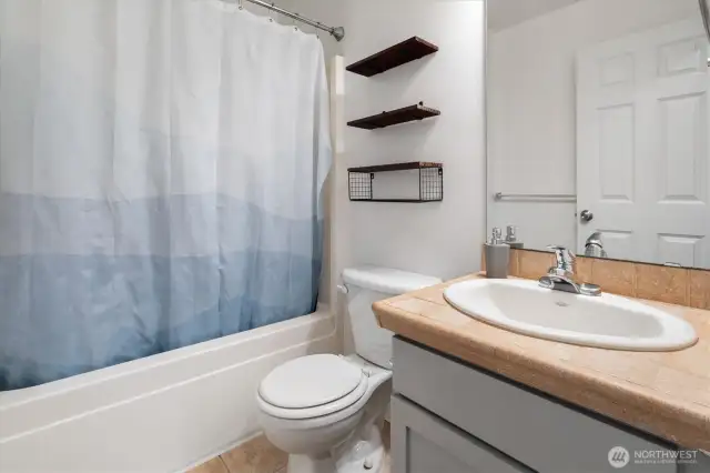 Main floor full bath.