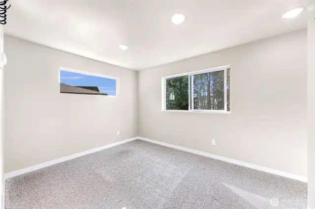 2nd bedroom