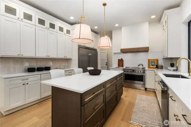 Large white kitchen