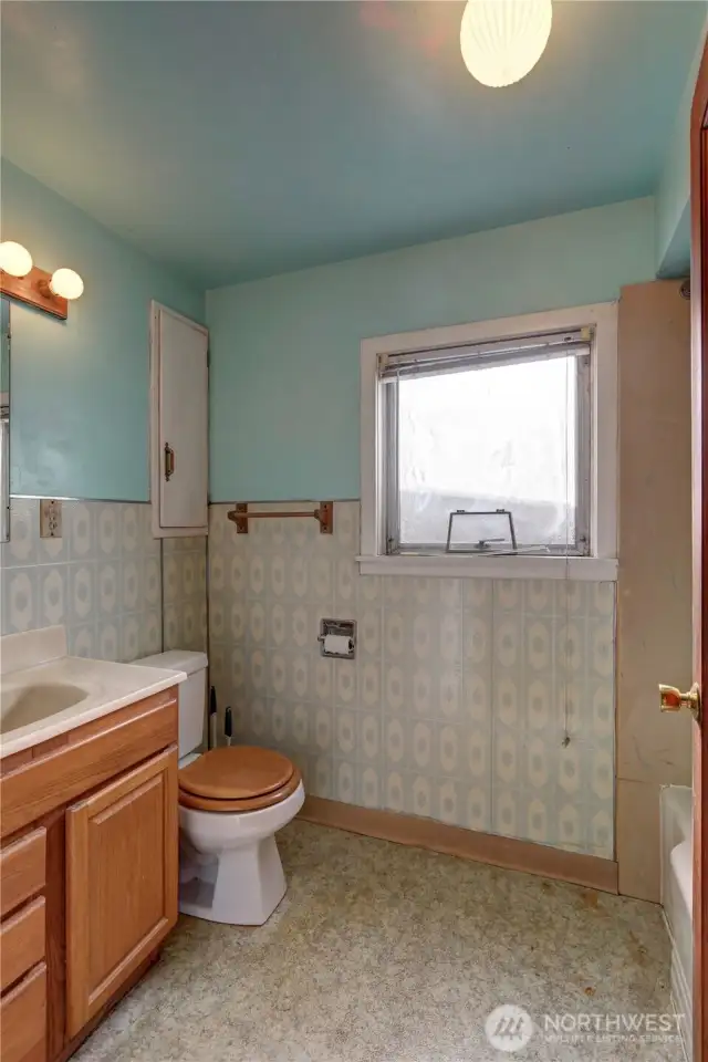 Full Bathroom Downstairs