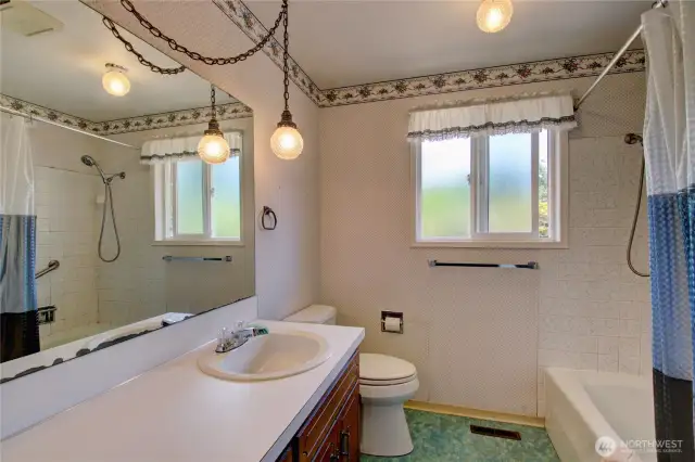 Full bathroom
