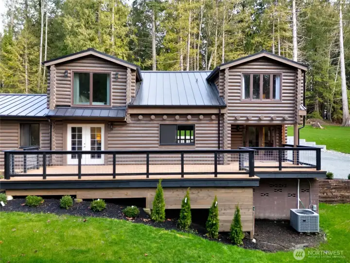 Another view of deck space and front of home.