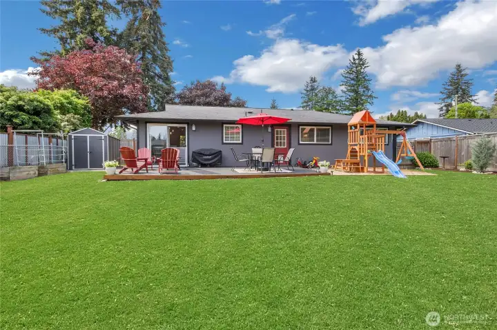 Large backyard to enjoy the beautiful PNW summers! Time to relax and unwind!