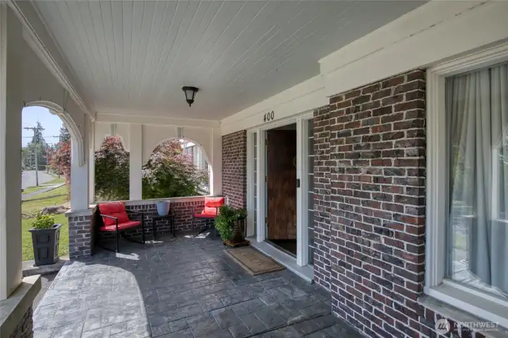 Covered front concrete porch Covered front concrete porch