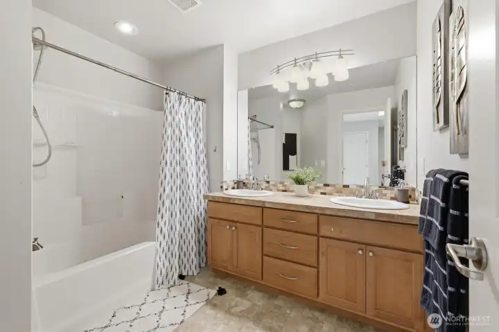 Upstairs bathroom