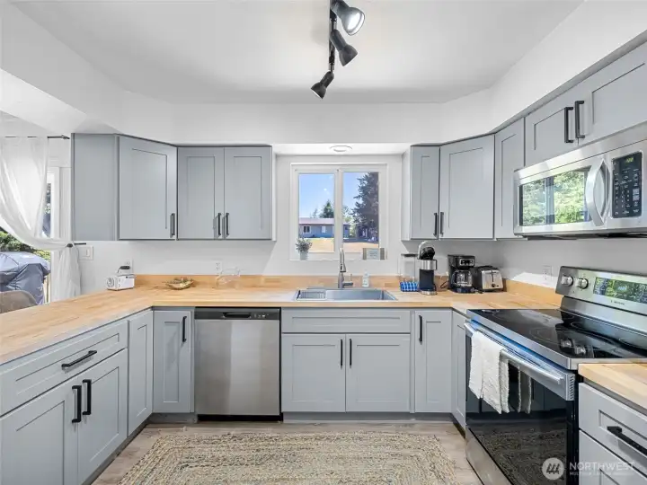 shaker cabinets